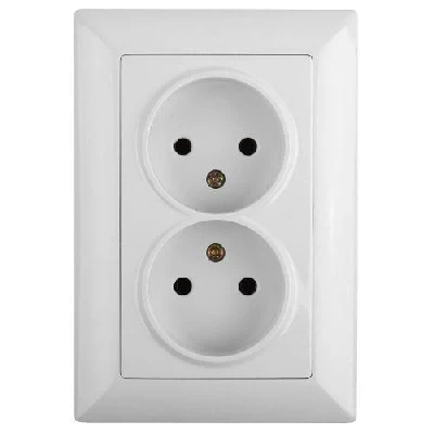 Розетка 2-м СП Solo 4-204-01 2х2P 16А 250В IP20 без заземл. бел. Intro Б0053666