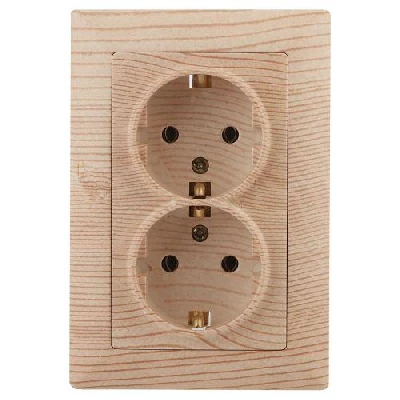 Розетка 2-м СП Solo 4-205-11 16А 250В IP20 2х2P+E Schuko с заземл. сосна Intro Б0053680