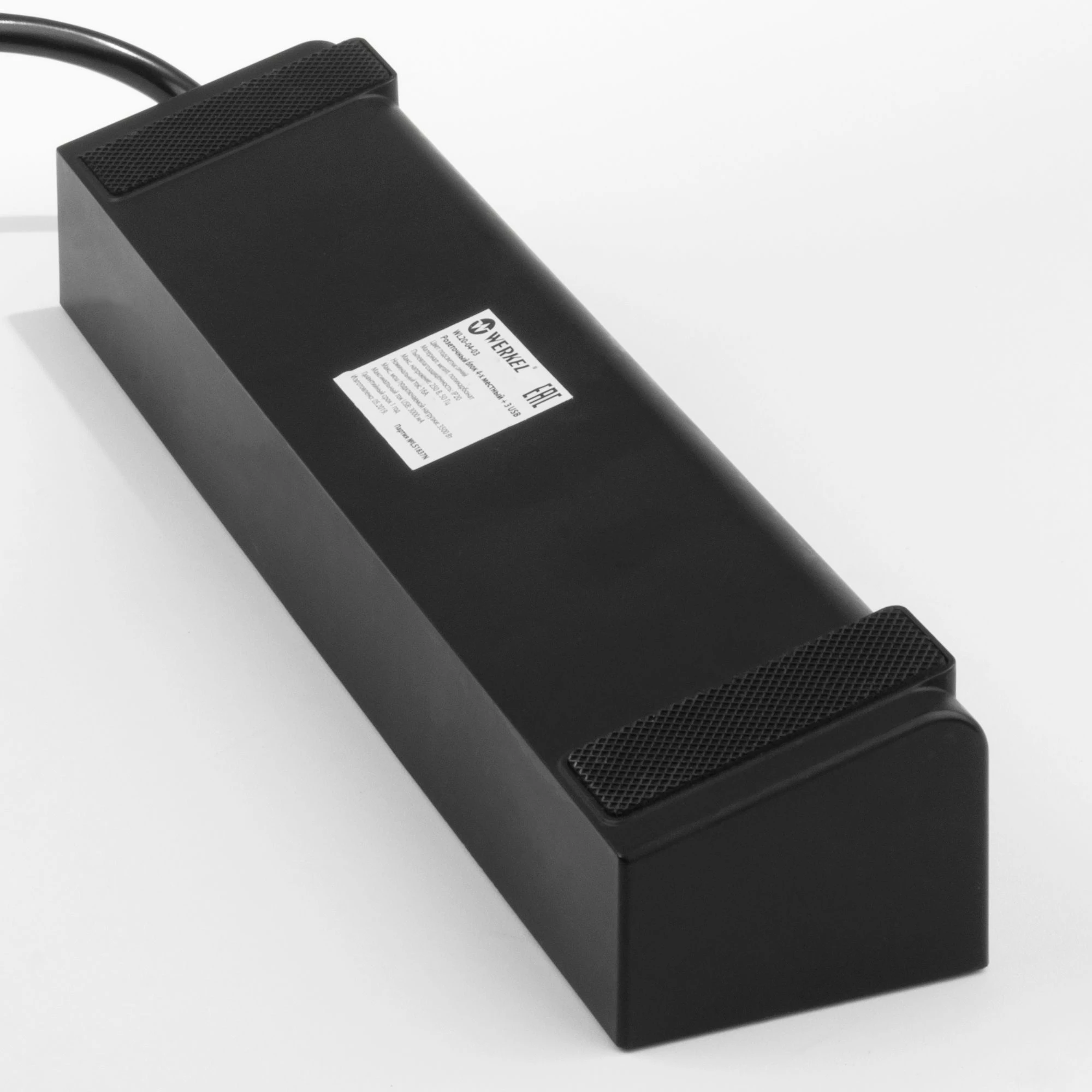 Розеточный блок 4-х местный + 3 USB черный/шампань рифленый W6514944 15