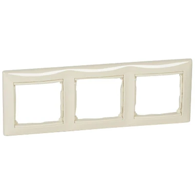 Рамка 3-м СП Valena IP20 горизонт. сл. кость (DIY-упак.) IEK 695633
