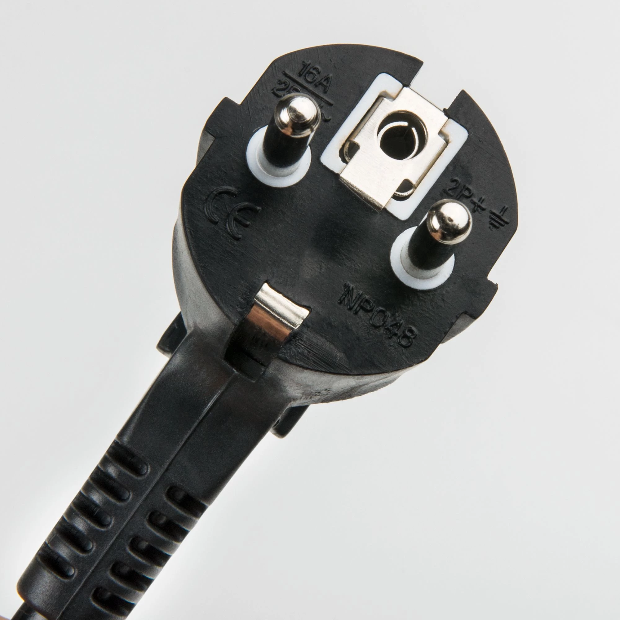 Розеточный блок 4-х местный + 3 USB черный/шампань рифленый W6514944 6