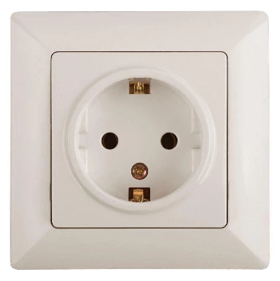 Розетка 1-м СП Solo 4-202-02 16А 250В IP20 2P+E Schuko с заземл. слон. кость Intro Б0053650