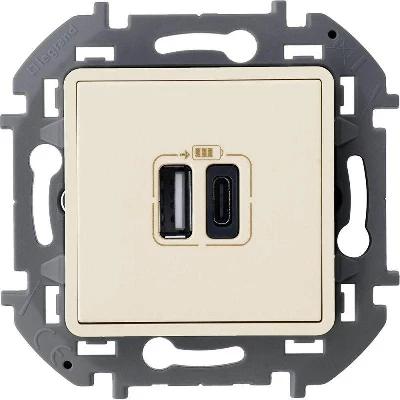 Устройство зарядное Inspiria с 2-мя USB разьемами A и C 240В/5В 3000мА сл. кость IEK 673761